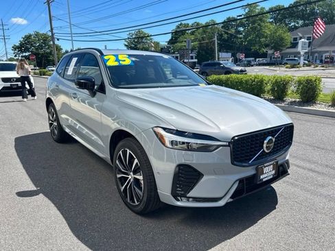 Certified 2025 Volvo XC60 B5 Plus AWD/4WD image 6
