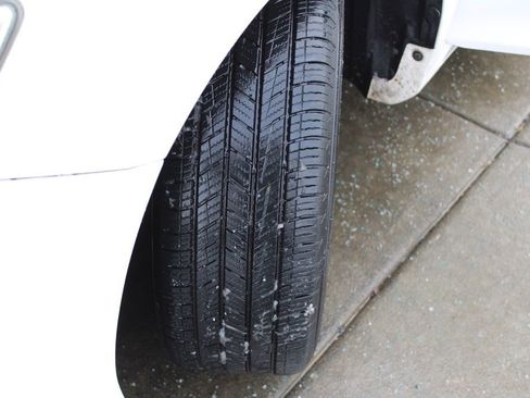 Used 2013 Toyota Camry XLE image 12