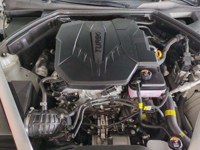 Used 2025 Genesis G70 2.5T RWD image 31