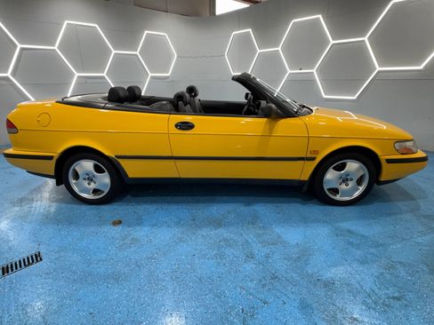 Used 1998 Saab 900 SE Turbo FWD image 40