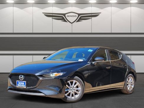 Used 2021 MAZDA MAZDA3 s FWD image 1