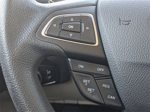 Used 2017 Ford Focus SE image 22