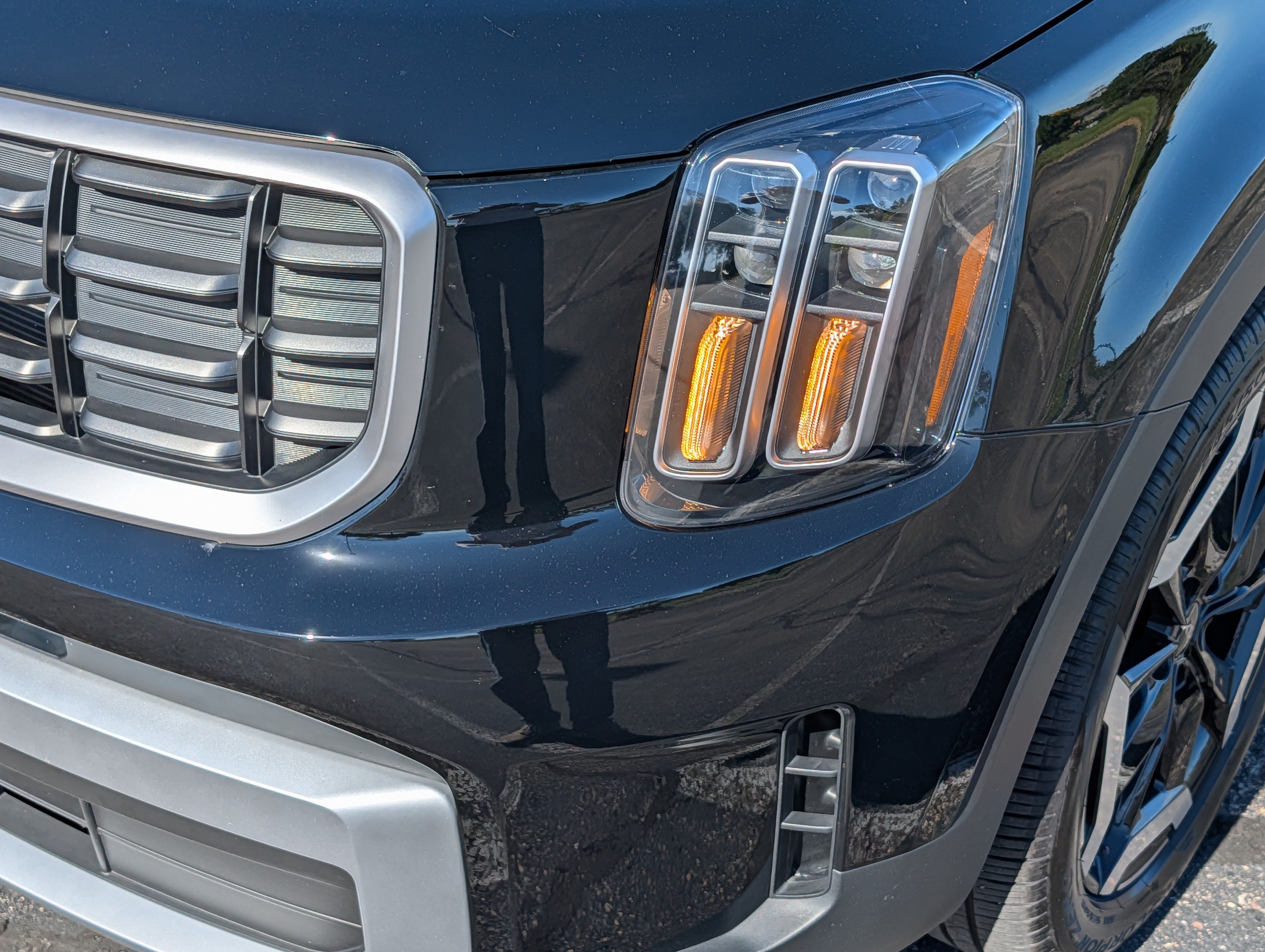 Certified 2024 Kia Telluride S w/ S Sunroof Package AWD/4WD image 17