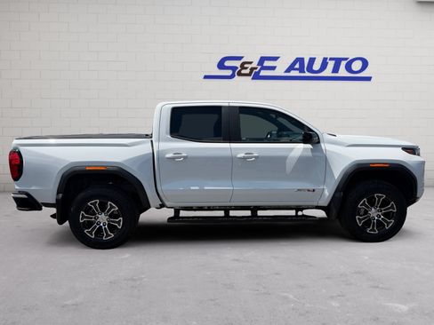 Used 2024 GMC Canyon AT4 AWD/4WD image 5