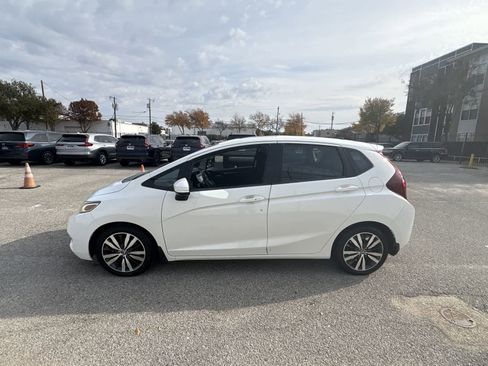 Used 2017 Honda Fit EX image 3