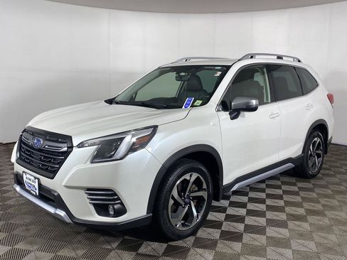 Used 2023 Subaru Forester Touring AWD/4WD image 10