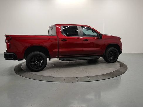 Used 2025 Chevrolet Silverado 1500 LT Trail Boss w/ Convenience Package II AWD/4WD image 9