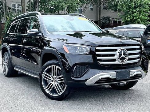 Used 2026 Mercedes-Benz GLS 450 4MATIC image 1