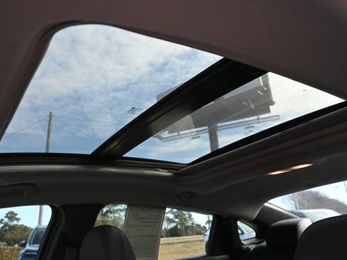 Used 2019 Chevrolet Malibu Premier w/ Sun and Wheel Package image 21