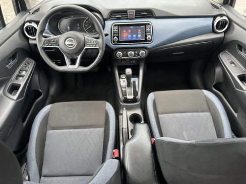 Used 2025 Nissan Versa SV FWD image 22