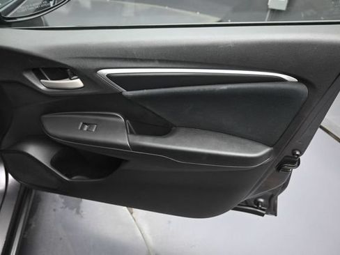 Used 2017 Honda Fit LX image 29