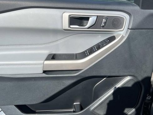 Certified 2023 Ford Explorer XLT w/ Equipment Group 202A AWD/4WD image 18