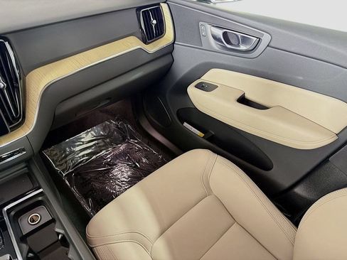 New 2026 Volvo XC60 T8 Plus w/ Protection Package Premier AWD/4WD image 24