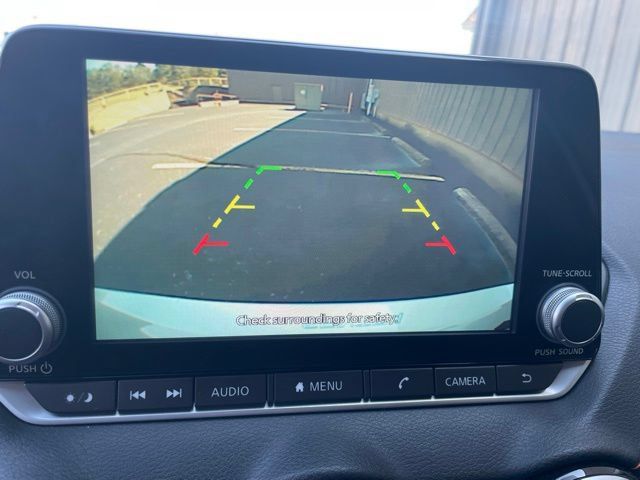 Used 2024 Nissan Sentra SR FWD image 36
