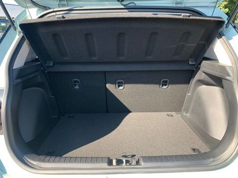 New 2025 Hyundai Venue Limited image 5