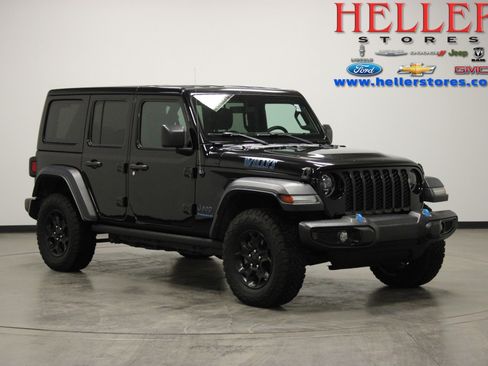 Used 2023 Jeep Wrangler Unlimited w/ 8.4" Radio Group image 1