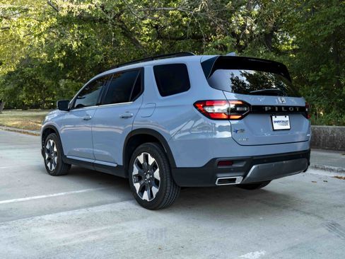 Used 2026 Honda Pilot Elite image 7