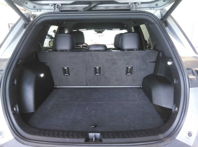 Used 2025 Chevrolet Equinox LT w/ Convenience Package II FWD image 13