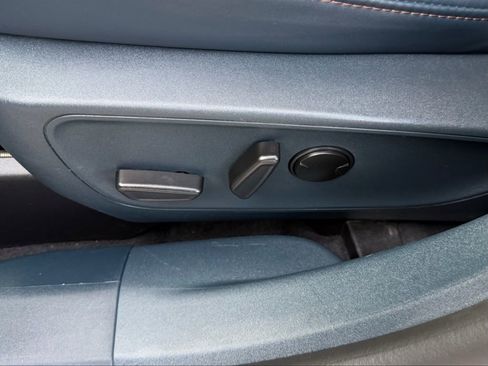 Certified 2024 Ford Maverick Lariat image 19