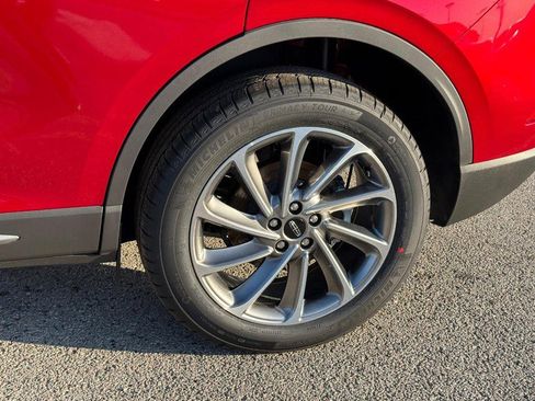 New 2025 Lincoln Corsair AWD w/ Equipment Group 101A image 9