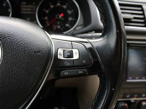 Used 2019 Volkswagen Passat 2.0T Wolfsburg w/ Wheels & Sunroof Package image 26