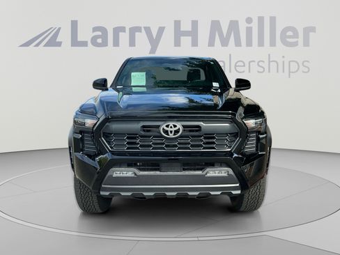 Certified 2026 Toyota Tacoma SR5 RWD image 7
