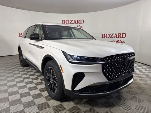 New 2026 Lincoln Nautilus Premier image 1