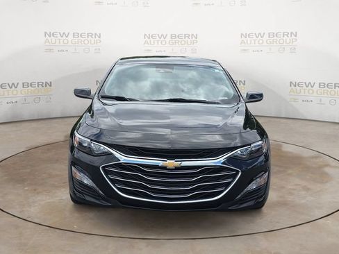 Used 2025 Chevrolet Malibu LT FWD image 8