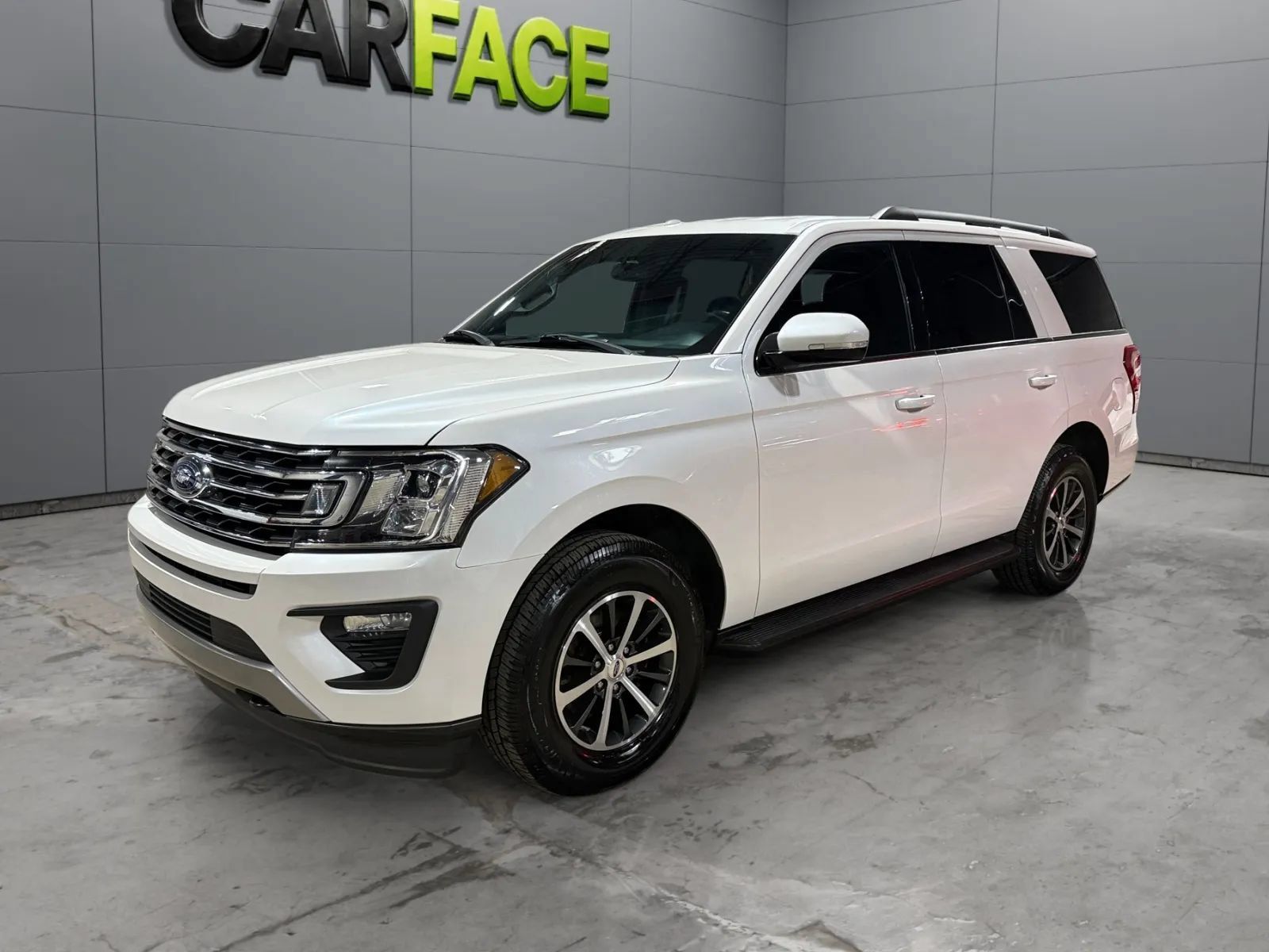 Used 2018 Ford Expedition XLT w/ Equipment Group 201A AWD/4WD image 6