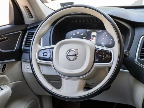 Used 2020 Volvo XC90 T5 Momentum AWD/4WD image 26