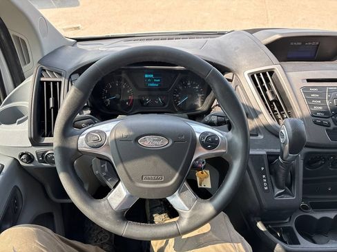 Used 2016 Ford Transit 250 130 Low Roof RWD image 33