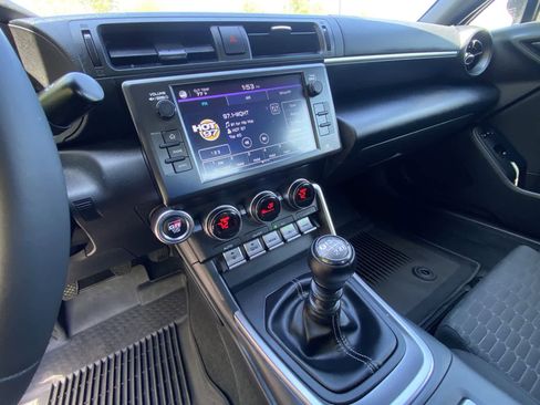 Used 2023 Toyota GR86 RWD image 22