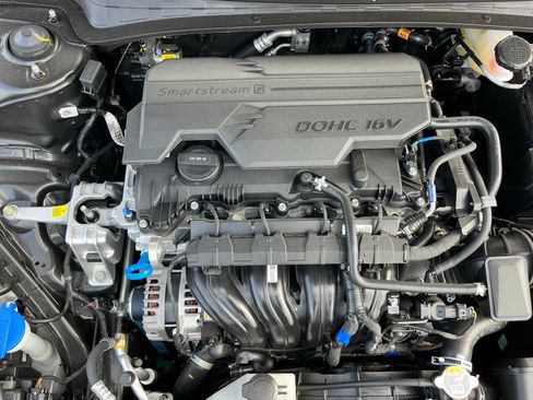 New 2026 Hyundai Elantra SE FWD image 27