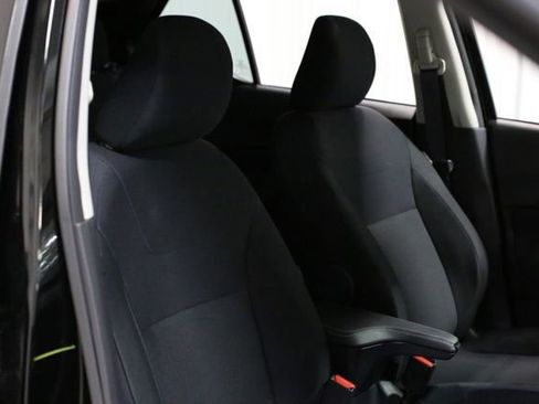 Certified 2025 Nissan Kicks Play S image 27