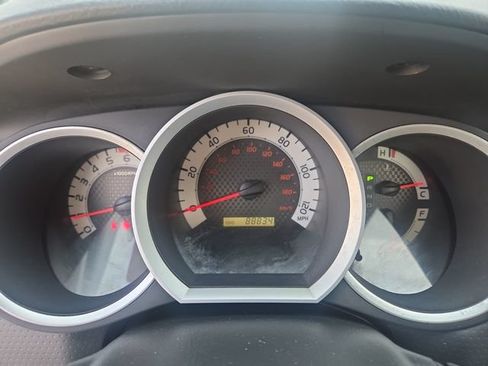 Used 2013 Toyota Tacoma 2WD Regular Cab image 16