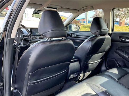 Used 2020 Nissan Altima 2.5 SR FWD image 12