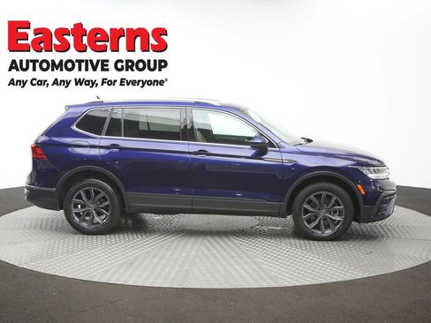 Used 2022 Volkswagen Tiguan SE w/ Panoramic Sunroof Package AWD/4WD image 46