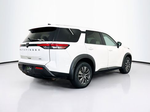 Used 2023 Nissan Pathfinder S AWD/4WD image 9