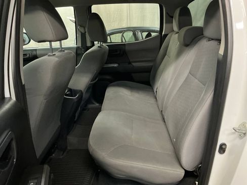 Used 2020 Toyota Tacoma SR5 AWD/4WD image 20