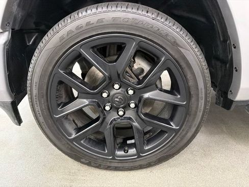 Used 2022 RAM 1500 Laramie AWD/4WD image 32