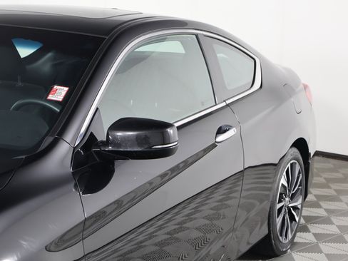 Used 2017 Honda Accord EX image 13