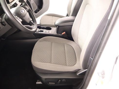 Used 2022 Ford Escape SE FWD image 10