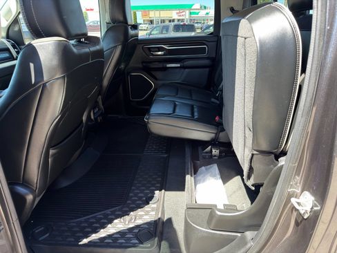 Used 2022 RAM 1500 Laramie AWD/4WD image 33