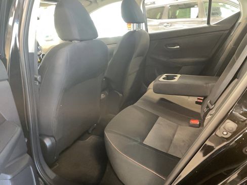 Certified 2022 Nissan Sentra SR w/ Midnight Edition image 21