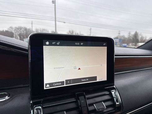 Used 2018 Lincoln Navigator Reserve w/ Technology Package image 13