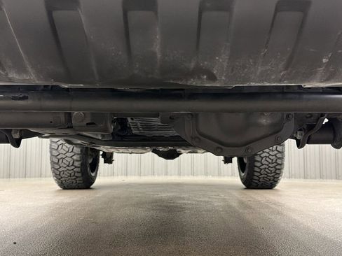Used 2025 Jeep Wrangler Unlimited Sahara w/ Safety Group AWD/4WD image 15