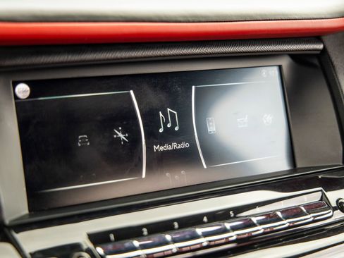 Used 2021 Rolls-Royce Cullinan image 32