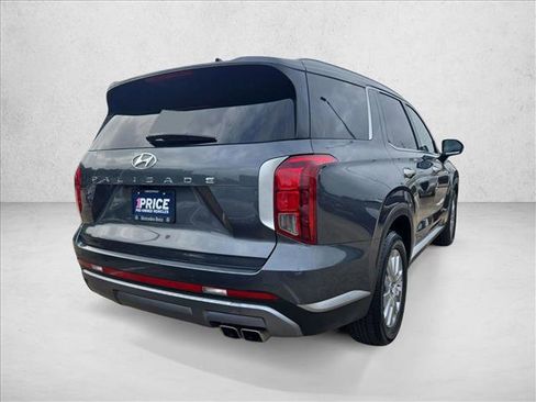 Used 2025 Hyundai Palisade SEL FWD image 5