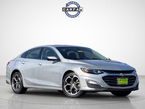 Used 2022 Chevrolet Malibu LT image 2