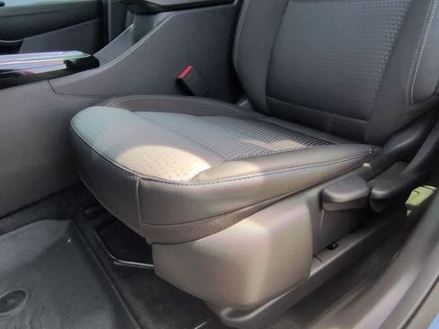 Used 2024 Chevrolet Trax LT w/ Driver Confidence Package FWD image 17